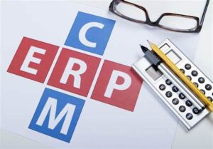 L'ERP (Enterprise Resource Planning) ou Planification des ressources de l'entreprise et le CRM (Customer Relation Management)
